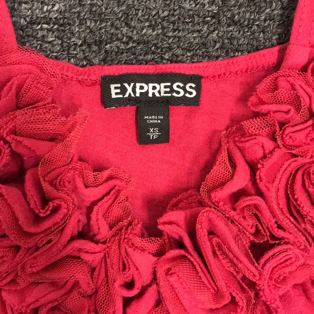 🆕 Express Ruffled Top - Picture 3 of 5